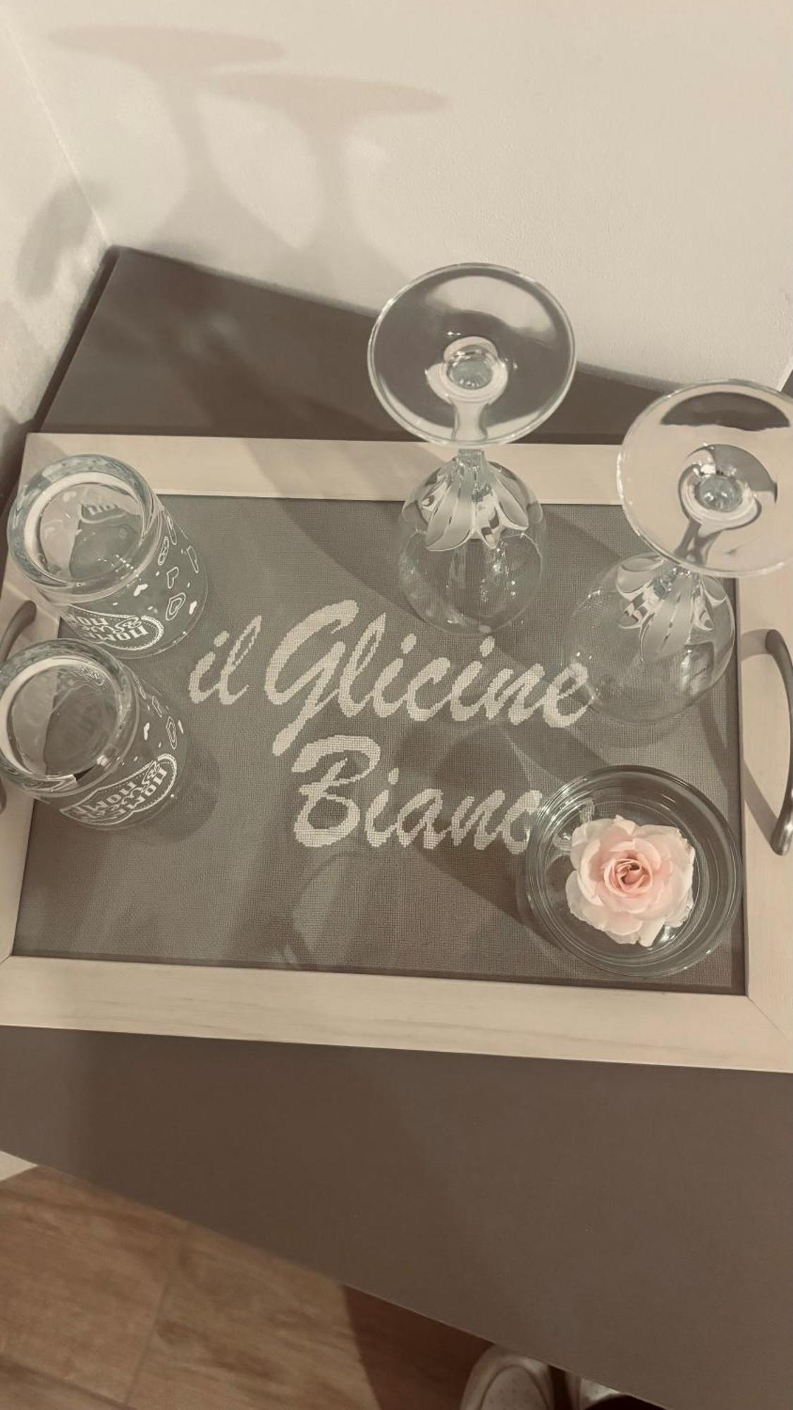 Agriturismo" Il Glicine Bianco" 蒙赞巴诺 外观 照片