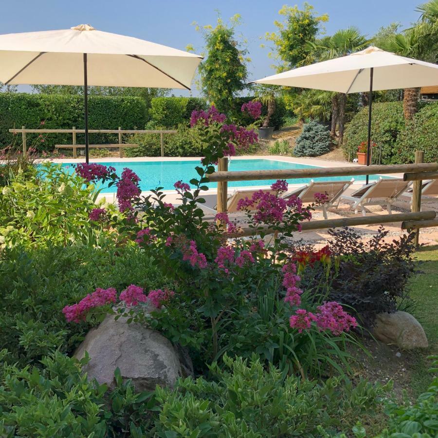 Agriturismo" Il Glicine Bianco" 蒙赞巴诺 外观 照片